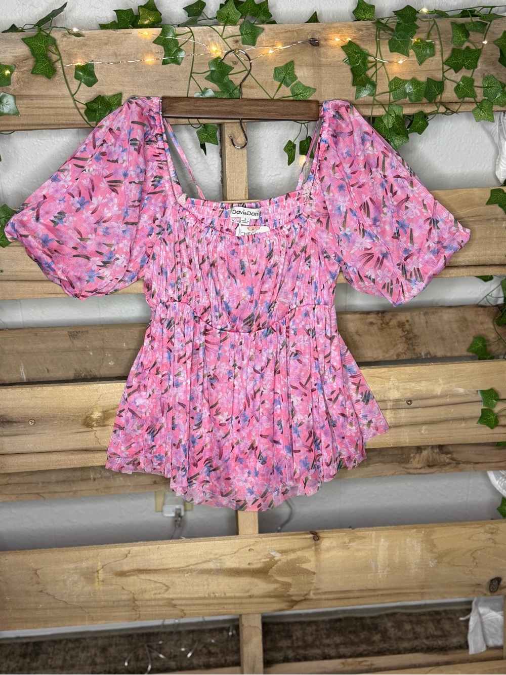 DAVI & DANI Pink Floral Smocked Peplum Blouse
